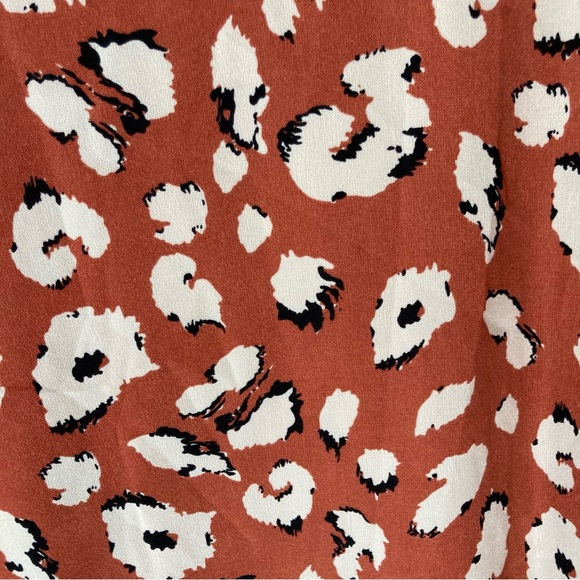 JODIFL Women’s Rust and White Leopard Animal Print Dress - Picture 2 of 6